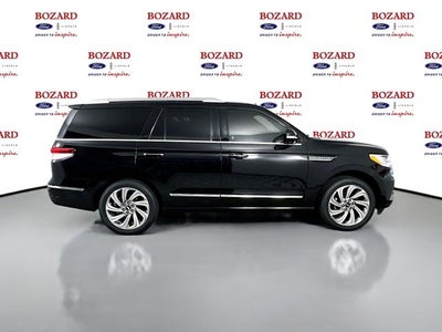2022 Lincoln Navigator Standard