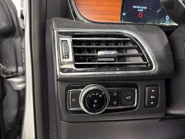 2020 Lincoln Navigator Standard