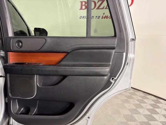 2020 Lincoln Navigator Standard
