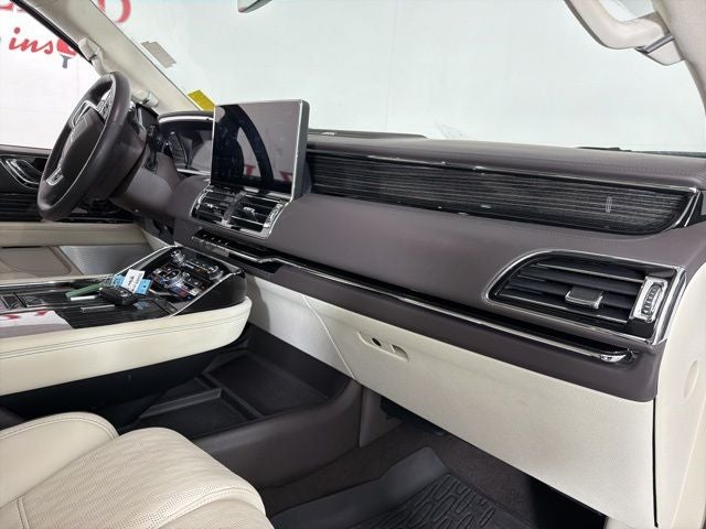 2024 Lincoln Navigator Black Label