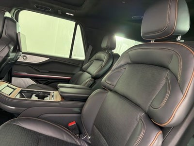 2025 Lincoln Navigator Black Label