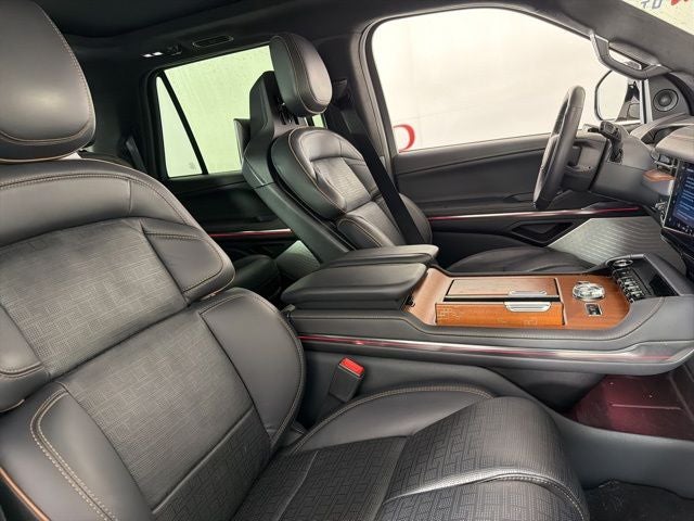 2025 Lincoln Navigator Black Label