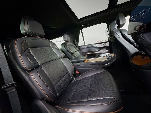 2025 Lincoln Navigator Black Label