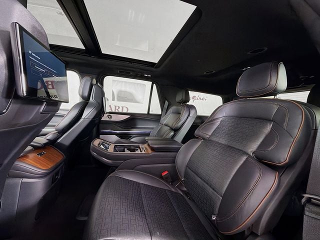 2025 Lincoln Navigator Black Label