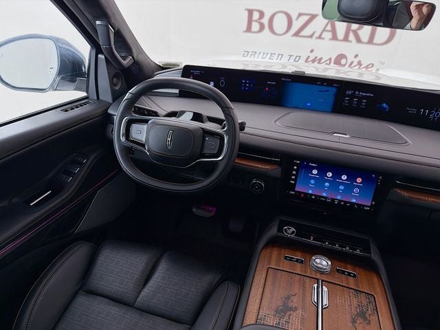 2025 Lincoln Navigator Black Label