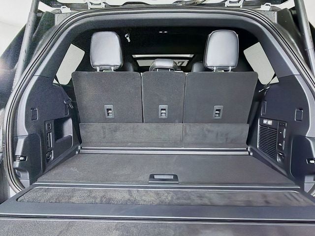 2025 Lincoln Navigator Black Label