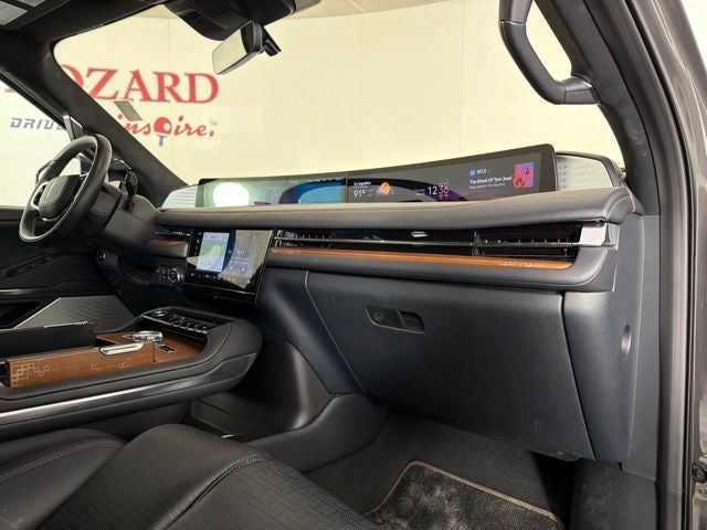 2025 Lincoln Navigator Black Label