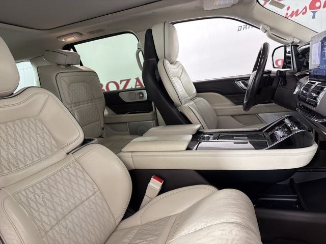 2020 Lincoln Navigator Black Label