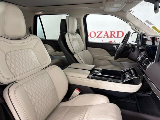 2022 Lincoln Navigator Black Label