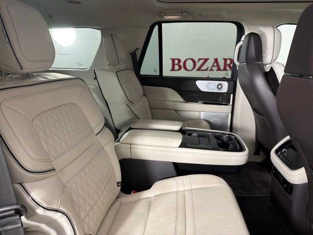 2022 Lincoln Navigator Black Label