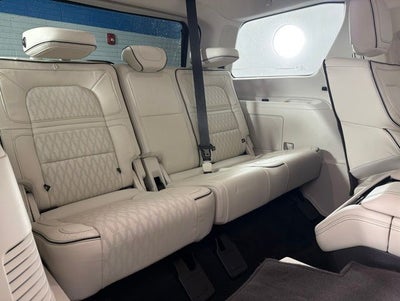 2022 Lincoln Navigator Black Label
