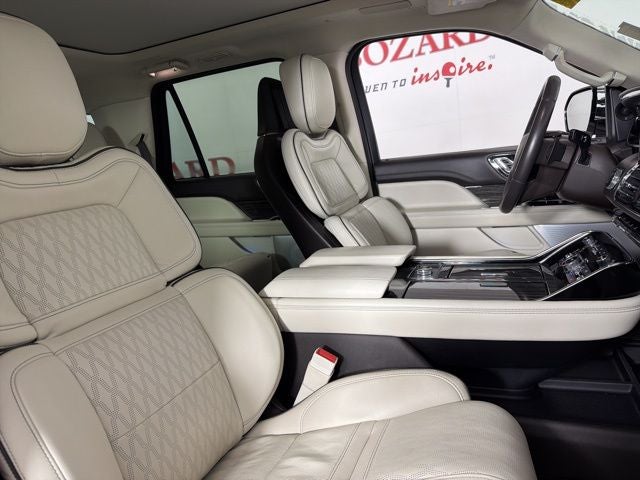 2022 Lincoln Navigator Black Label