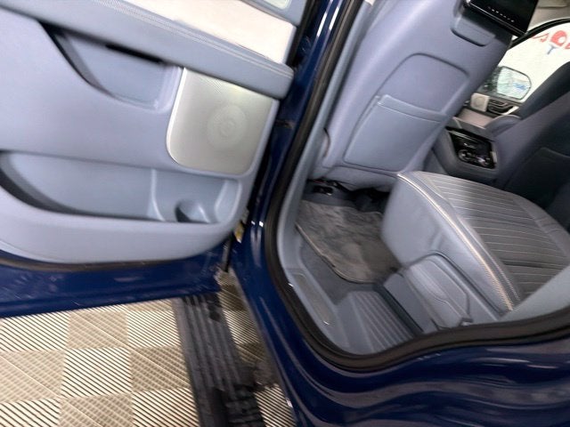 2018 Lincoln Navigator Black Label