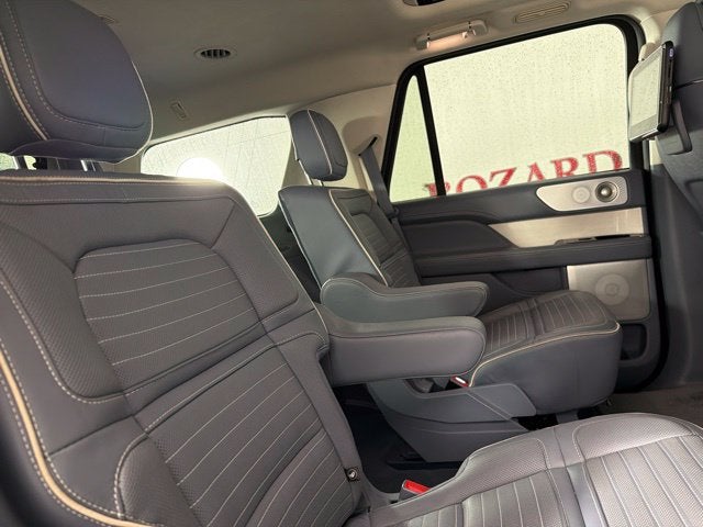 2018 Lincoln Navigator Black Label