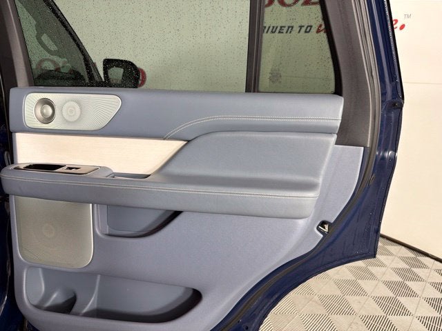 2018 Lincoln Navigator Black Label