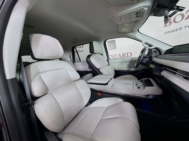 2026 Lincoln Navigator Premiere