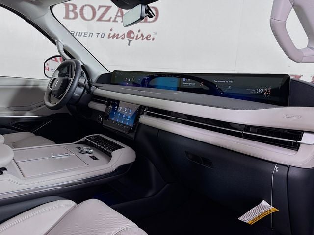 2026 Lincoln Navigator Premiere