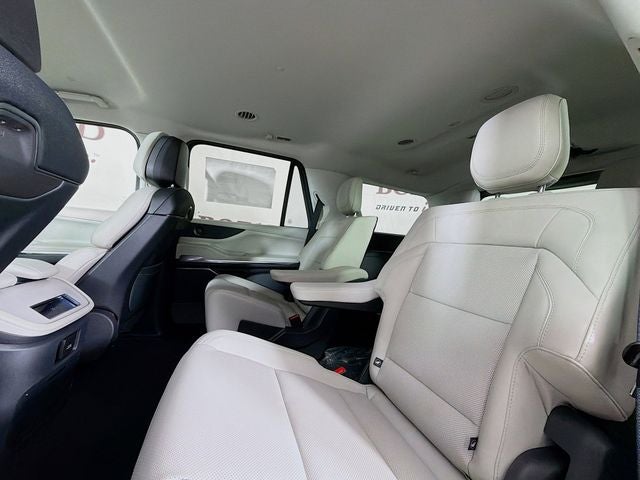 2026 Lincoln Navigator Premiere