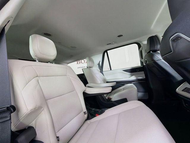2026 Lincoln Navigator Premiere