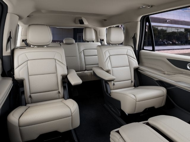 2027 Lincoln Navigator Premiere