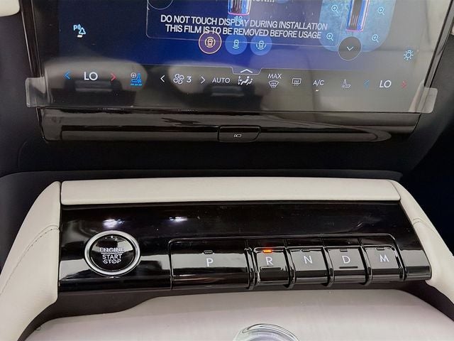 2026 Lincoln Navigator Premiere