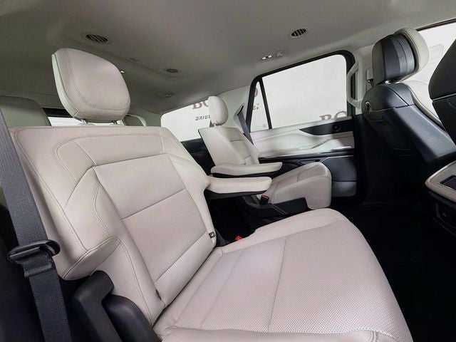 2026 Lincoln Navigator Premiere