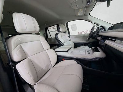 2026 Lincoln Navigator Premiere