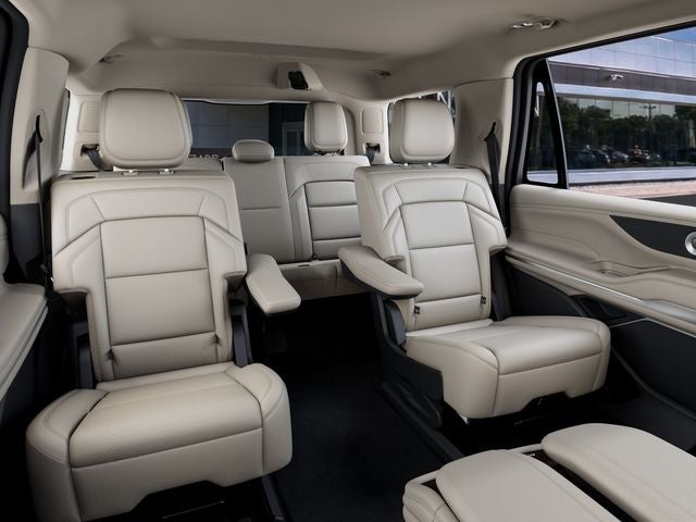 2027 Lincoln Navigator Premiere