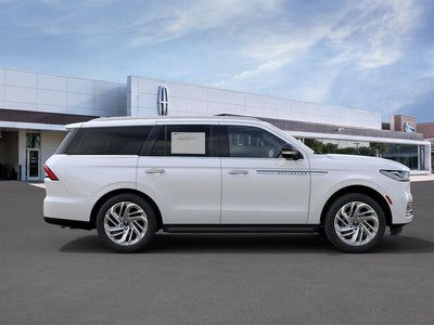 2027 Lincoln Navigator Premiere