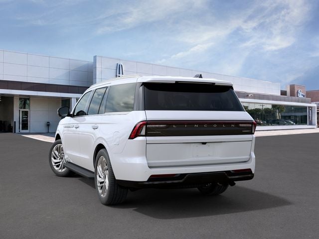 2027 Lincoln Navigator Premiere