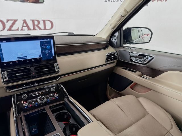 2023 Lincoln Navigator L Reserve