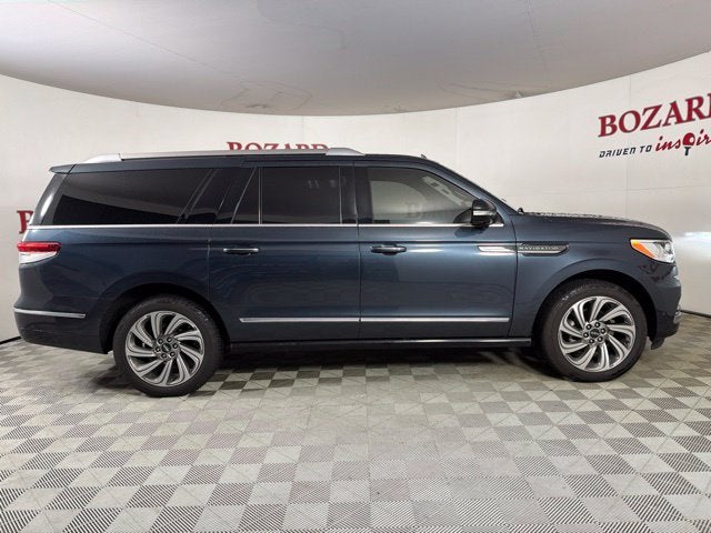 2022 Lincoln Navigator L Reserve