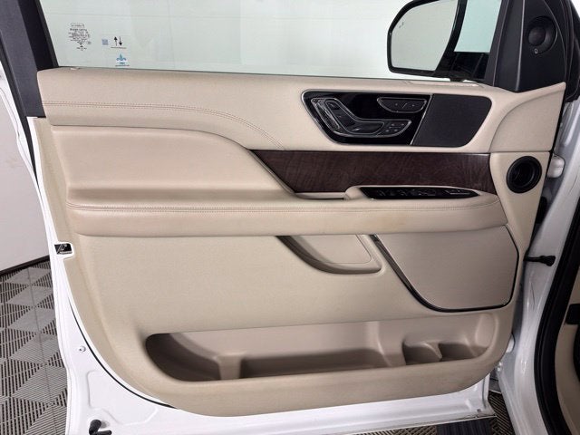 2021 Lincoln Navigator L Reserve