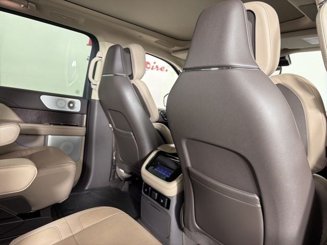 2023 Lincoln Navigator L Reserve