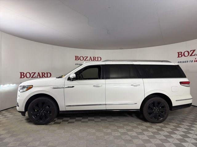 2023 Lincoln Navigator L Reserve