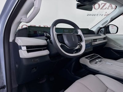 2025 Lincoln Navigator L Reserve