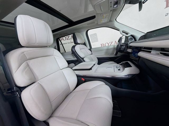 2026 Lincoln Navigator L Reserve