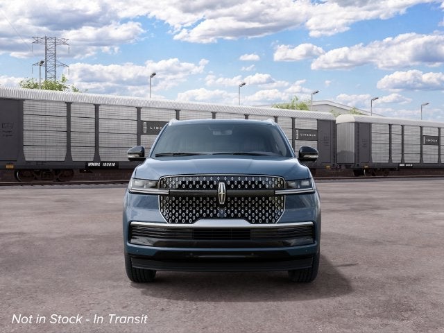 2027 Lincoln Navigator L Reserve