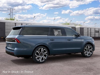 2027 Lincoln Navigator L Reserve
