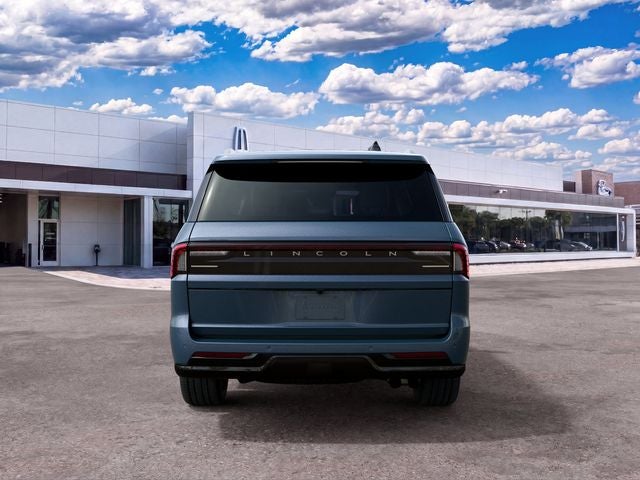 2027 Lincoln Navigator L Reserve