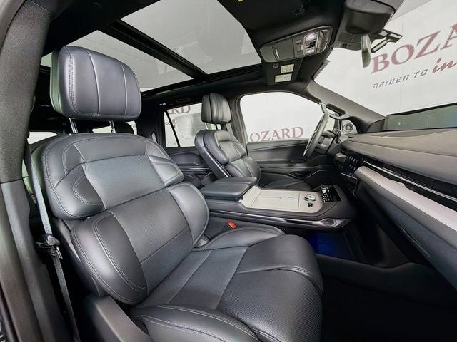 2025 Lincoln Navigator L Reserve