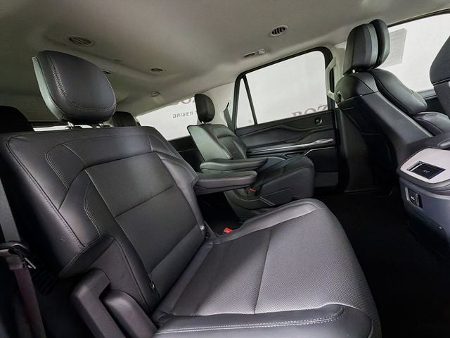 2026 Lincoln Navigator L Premiere