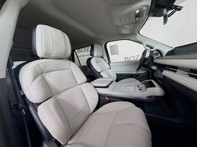 2026 Lincoln Navigator L Premiere