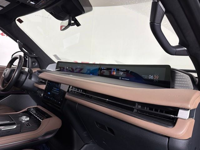 2025 Lincoln Navigator L Black Label