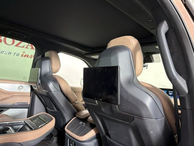 2025 Lincoln Navigator L Black Label