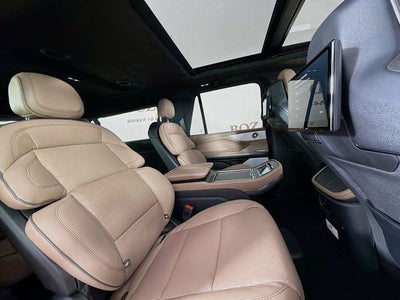 2025 Lincoln Navigator L Black Label