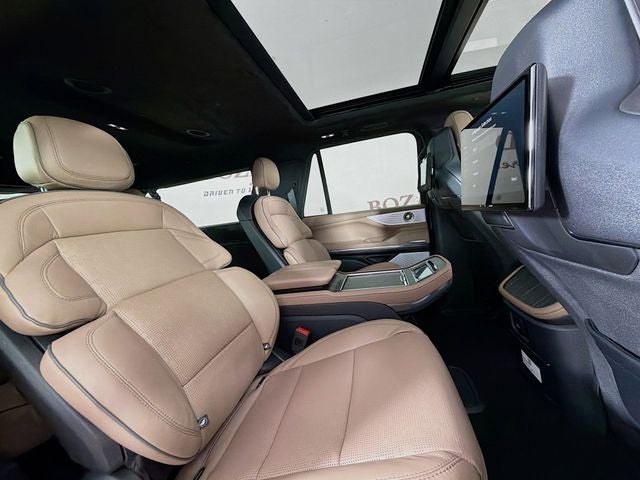 2025 Lincoln Navigator L Black Label