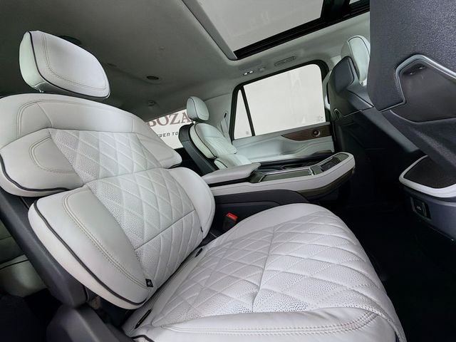 2026 Lincoln Navigator L Black Label