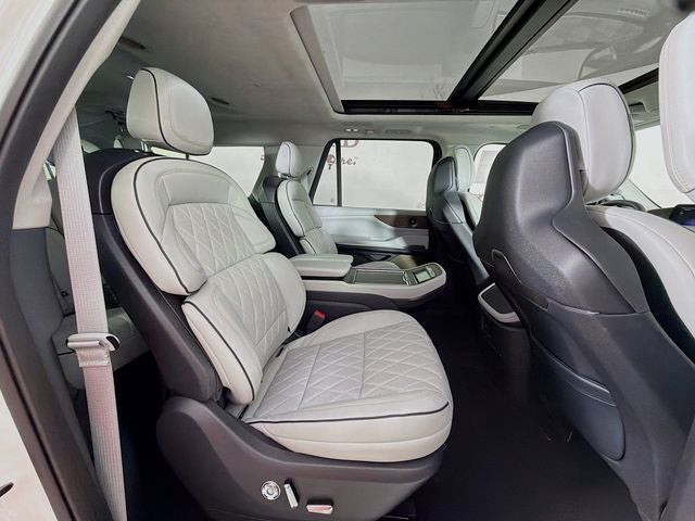 2026 Lincoln Navigator L Black Label