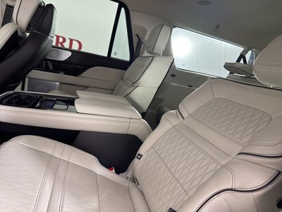 2024 Lincoln Navigator L L Black Label